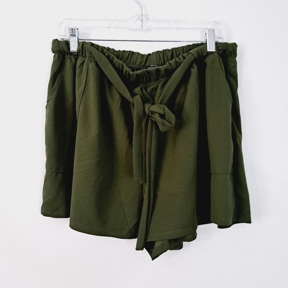 Fashion Nova Forest Green‎ Paper Bag Tie Waist Shorts 3X - Picture 5 of 5